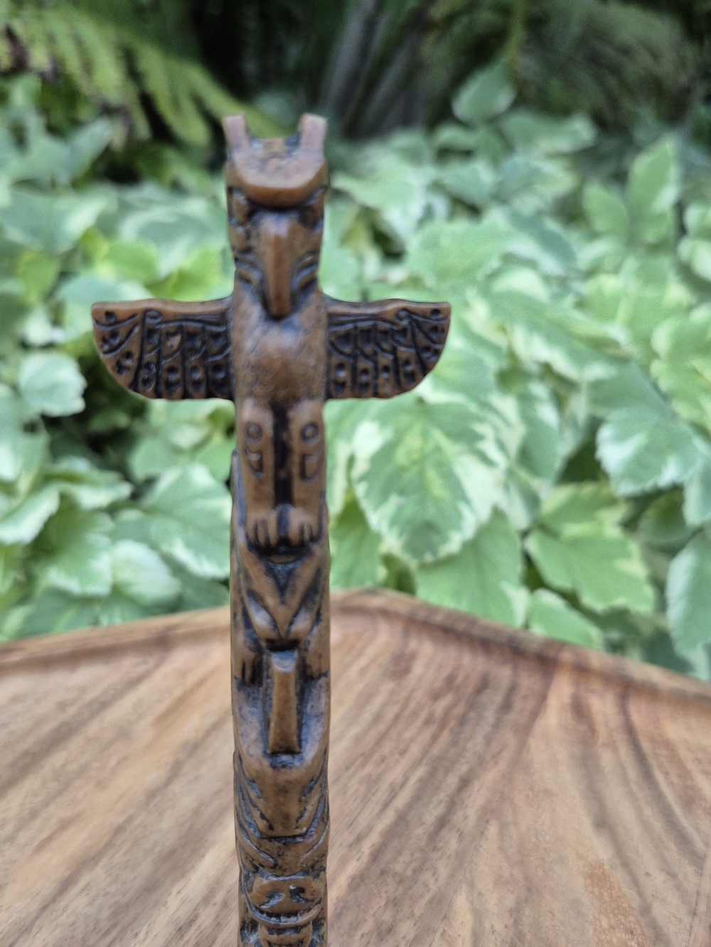 Vintage Boma Canada Totem Pole Figurine 6.5" Faux Wood Resin Souvenir - Picture 8 of 14